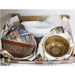 BOX OF ASSORTED PYREX DISHES.