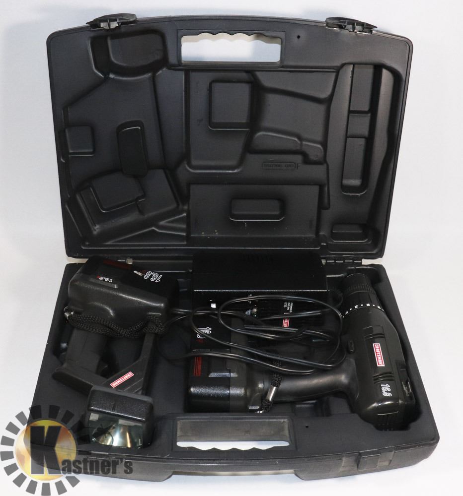 CRAFTSMAN CORDLESS DRILL & FLASHLIGHT WITH 2