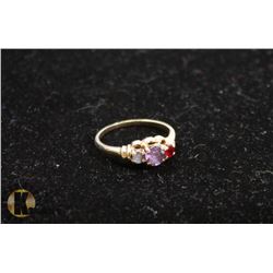 3 GEM STONE RING SIZE 7.