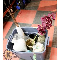 TOTE OF SHOWHOME ORNAMENTS