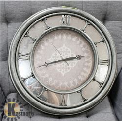 LARGE SHOWHOME MIRRORED CLOCK
