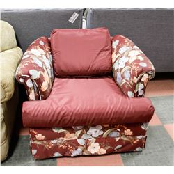 FLORAL FABRIC ARM CHAIR.