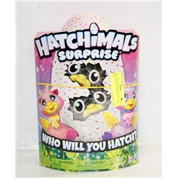 HATCHIMALS SURPRISE HATCHING EGG.