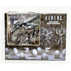 MEDIUM SIZE ALIEN QUEEN FIGURE