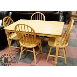 SOLID WOOD LIGHT BROWN DINING TABLE