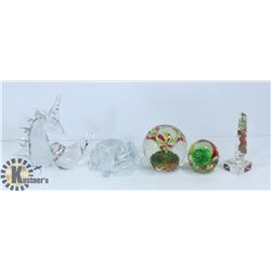 6 HANDBLOWN GLASS FIGURES WITH 2 PAPERWEIGHTS -