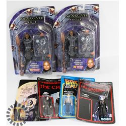 BOX OF ASSORTED FIGURES - THE CROW, HELLRAISER,