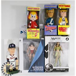 LOT OF 6 ASSORTED FIGURES -