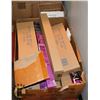 Image 1 : XL BOX OF ASSORTED SIZE WIPER BLADES