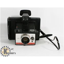 VINTAGE POLAROID CAMERA