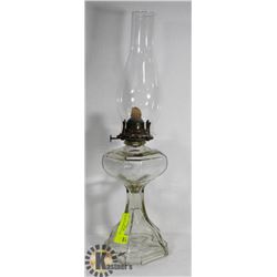 ANTIQUE KEROSENE LAMP