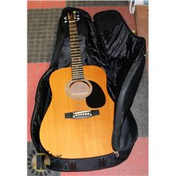 HOHNER ACOUSTIC GUITAR WITH CASE