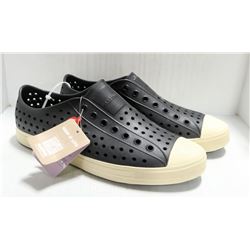 PAIR OF NATIVE MEN'S NUDE PLASTIC SHOES SIZE 13.