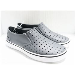 PAIR OF NATIVE MEN'S GREY/WHITE PLASTIC SHOES SIZE 12
