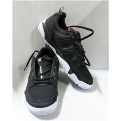 ES MEN'S BLACK RUNNING SHOES. SIZE 10.
