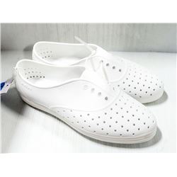 NATIVE JERICHO WHITE WOMEN'S SHOES SIZE 10