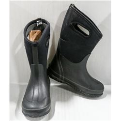 BOGS BLACK YOUTH INSULATED BOOTS SIZE 2.