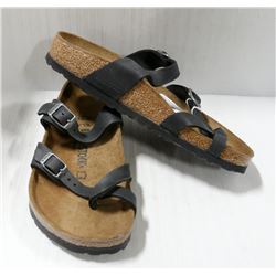 BIRKENSTOCKS BLACK LEATHER STRAPPED UNI SANDAL 7/5