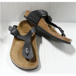 BIRKENSTOCK BLACK THONG SANDALS LADIES SIZE 2.