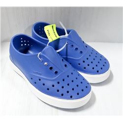 NATIVE MILLER BLUE CHILDREN'S SHOE SIZE C13.