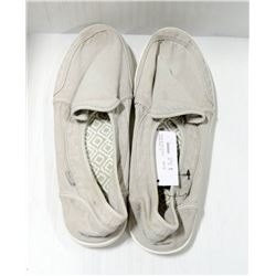 SANUK HARBOR GREY WOMEN'S SHOE SIZE 10.