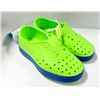 Image 1 : NATIVE MILLER GREEN AND BLUE YOUTH SHOE SIZE C13.