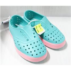 NATIVE MILLER BLUE AND PINK SHOES SIZE C13.