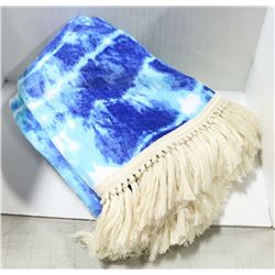 AREA RUG STYLE BEACH TOWEL. BLUE TIE DYE PATTERN.