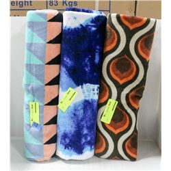 LOT OF 3 ASSORTED BEACH TOWELS.
