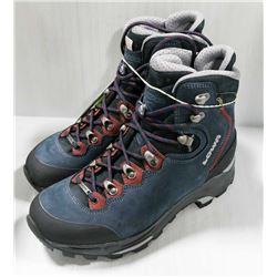 LOWA NAVY BLUE/BURGUNDY LADIES SIZE 8 BOOTS.