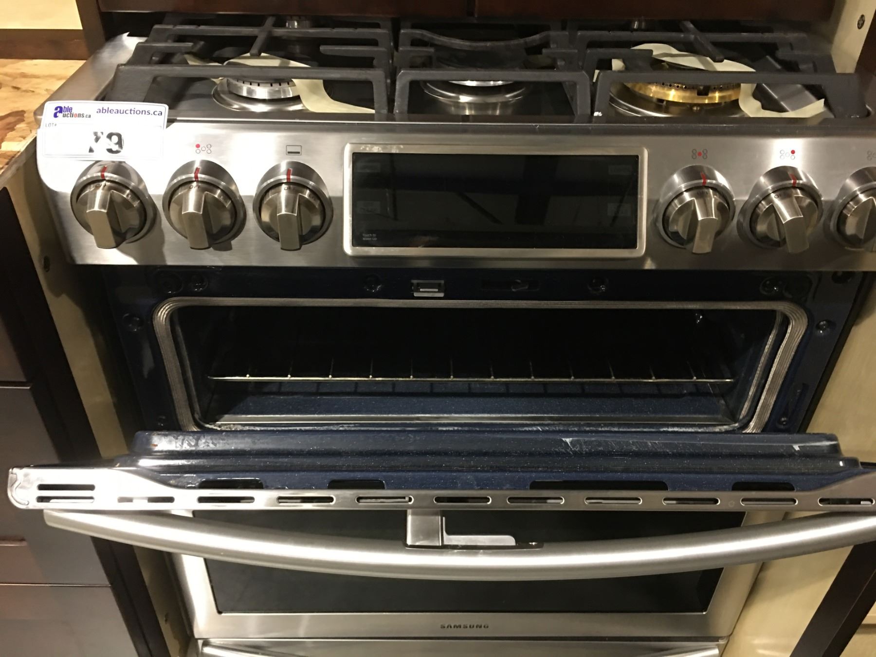 SAMSUNG STAINLESS STEEL 30 GAS RANGE WITH 5 BURNERS DOUBLE OVEN samsung-stainless-steel-30-gas-range-with-5-burners-double-oven