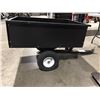 Image 2 : BLACK GARDEN TRAILER 28" X 40"