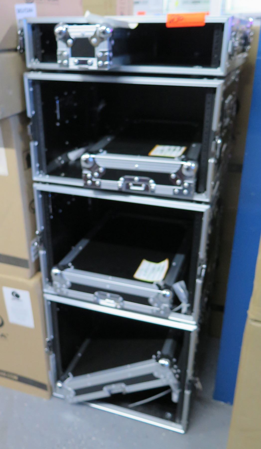 Zone 2 Rack Odyssey USA FZ-AR2 Flight Zone 2 Space ATA Amp Rack - Oahu Auctions