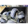 Image 2 : Box Multiple Misc Casters w/ Wheels
