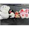 Image 1 : BOX WITH ASSORTED PLUSH & ANIMATED TOYS