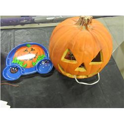 BOX WITH ASSORTED HALLOWEEN DECORATIONS, LIGHTED PUMPKIN, ETC
