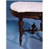 Image 3 : VICTORIAN WALNUT MARBLE TOP PARLOR TABL