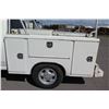 Image 8 : 2007 Isuzu Service Truck (Runs & Drives - See Video), 153,279 Miles