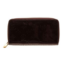 Louis Vuitton Amarante Vernis Monogram Zippy Wallet