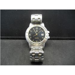 VS Quartz watch