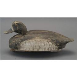 1 BLUEBELL HEN DUCK DECOY, O