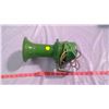 Image 3 : JOHN DEERE HORN - COMES WITH BUTTON
