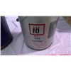 Image 4 : BA AND GULF OIL PAILS - 5 GALLON