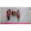 Image 1 : INTERNATIONAL TRACTOR AND BALER TOY