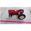Image 3 : INTERNATIONAL TRACTOR AND BALER TOY