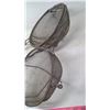Image 3 : (2) VINTAGE SEIVES 8" & 10"