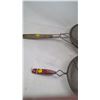 Image 4 : (2) VINTAGE SEIVES 8" & 10"