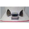 Image 1 : 2 VINTAGE IRONS AND CHROME TOASTER