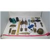 Image 2 : BOX OF COLLECTIBLES- INSULATORS,HARDWARE SKATES,ETC.