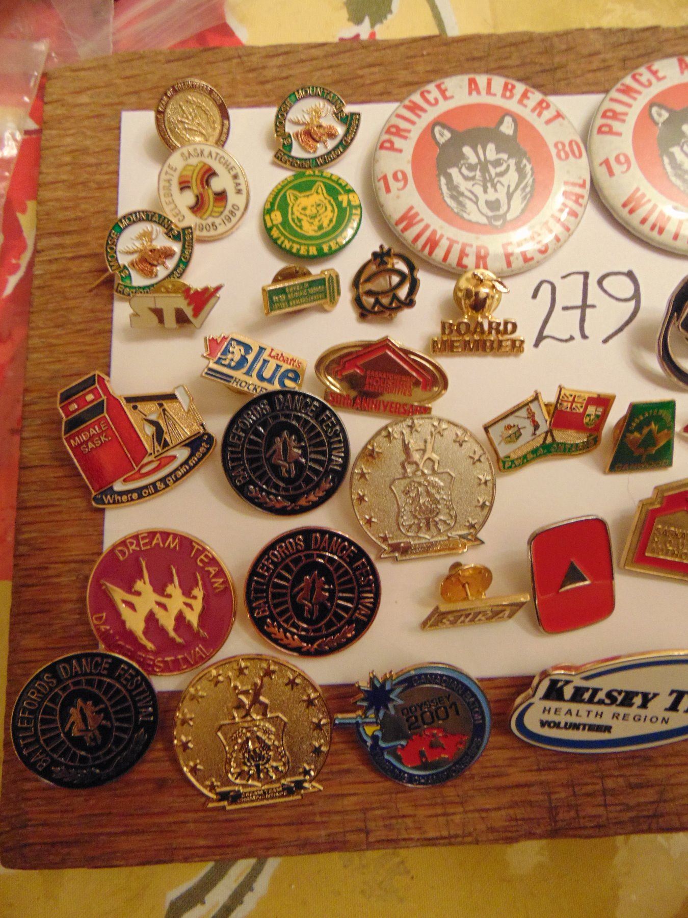 Large Lot Of Vintage Lapel Pins Schmalz Auctions